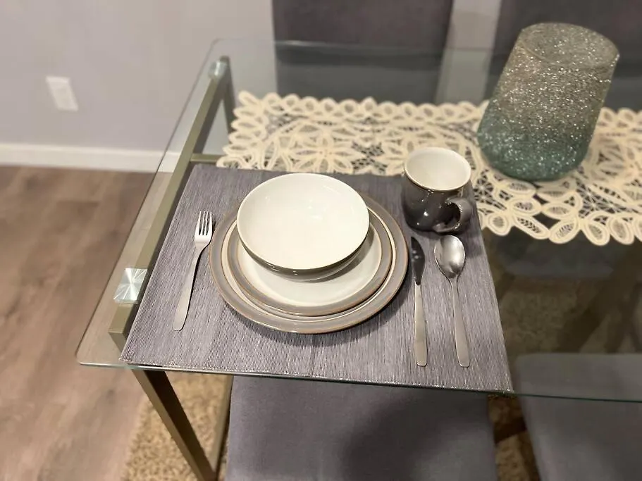 Comfortable And Beautiful Brand-New Suite Bsmt-Two Bedroom, Two Washrooms YYC